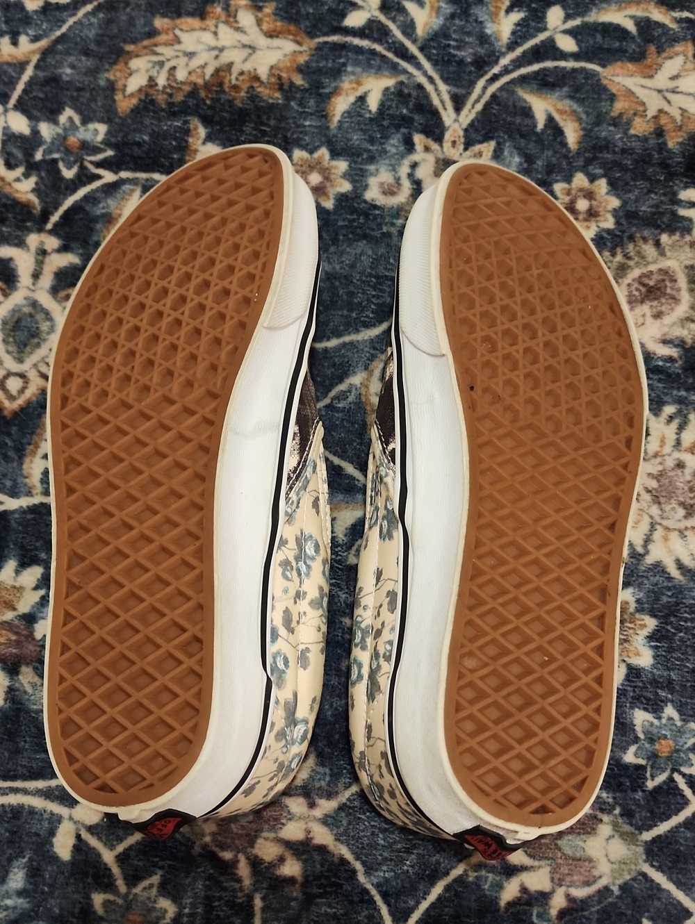 Vans X The Shining - Picture 6 of 6
